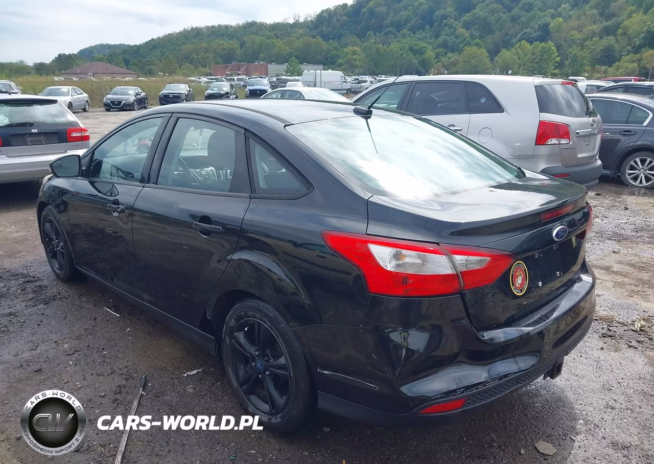 2014 Ford Focus Se VIN:1FADP3F22EL349342 - 3