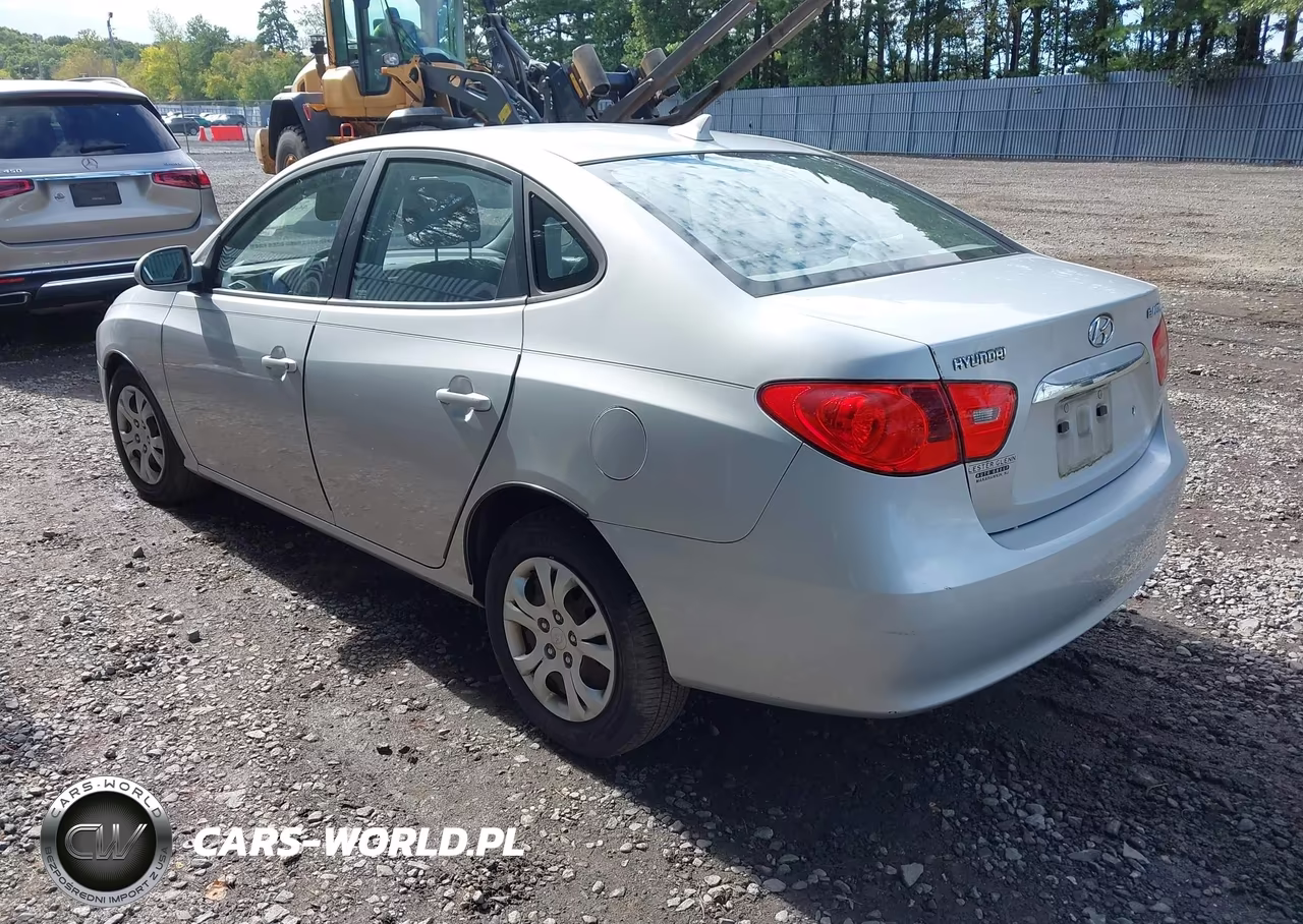 2010 Hyundai Elantra Gls VIN:KMHDU4AD8AU883611 - 3