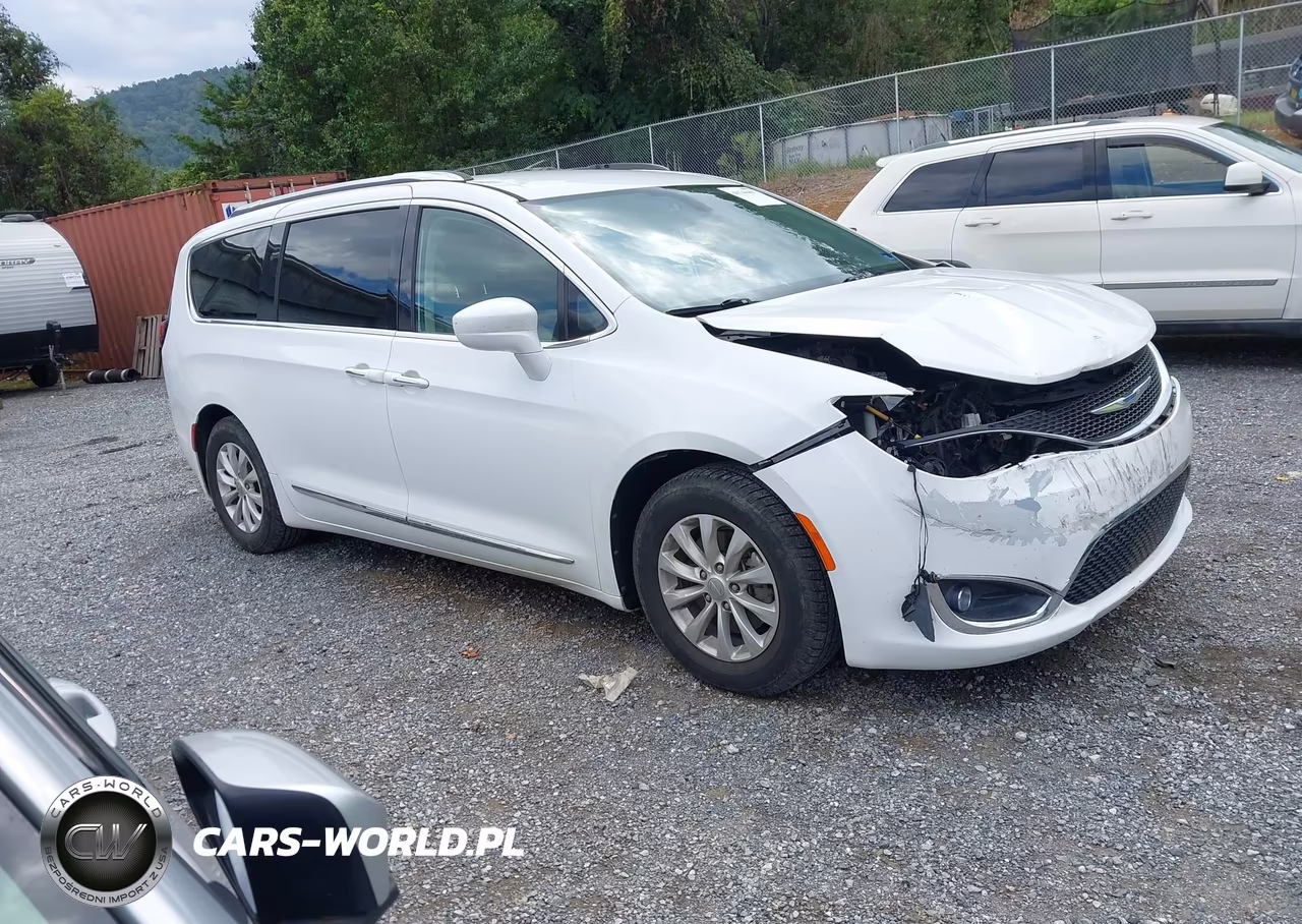 2018 Chrysler Pacifica Touring L