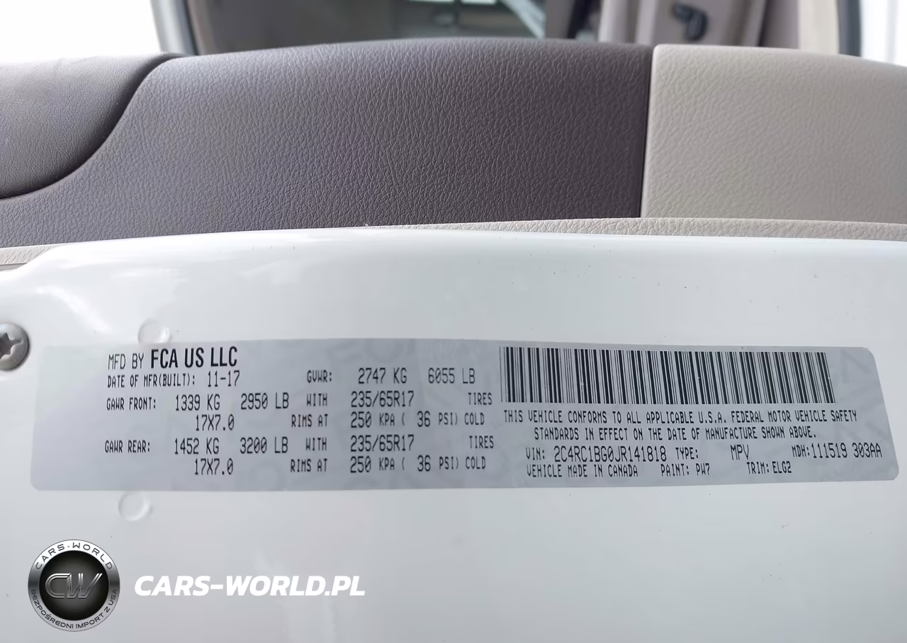 2018 Chrysler Pacifica Touring L VIN:2C4RC1BG0JR141818 - 9