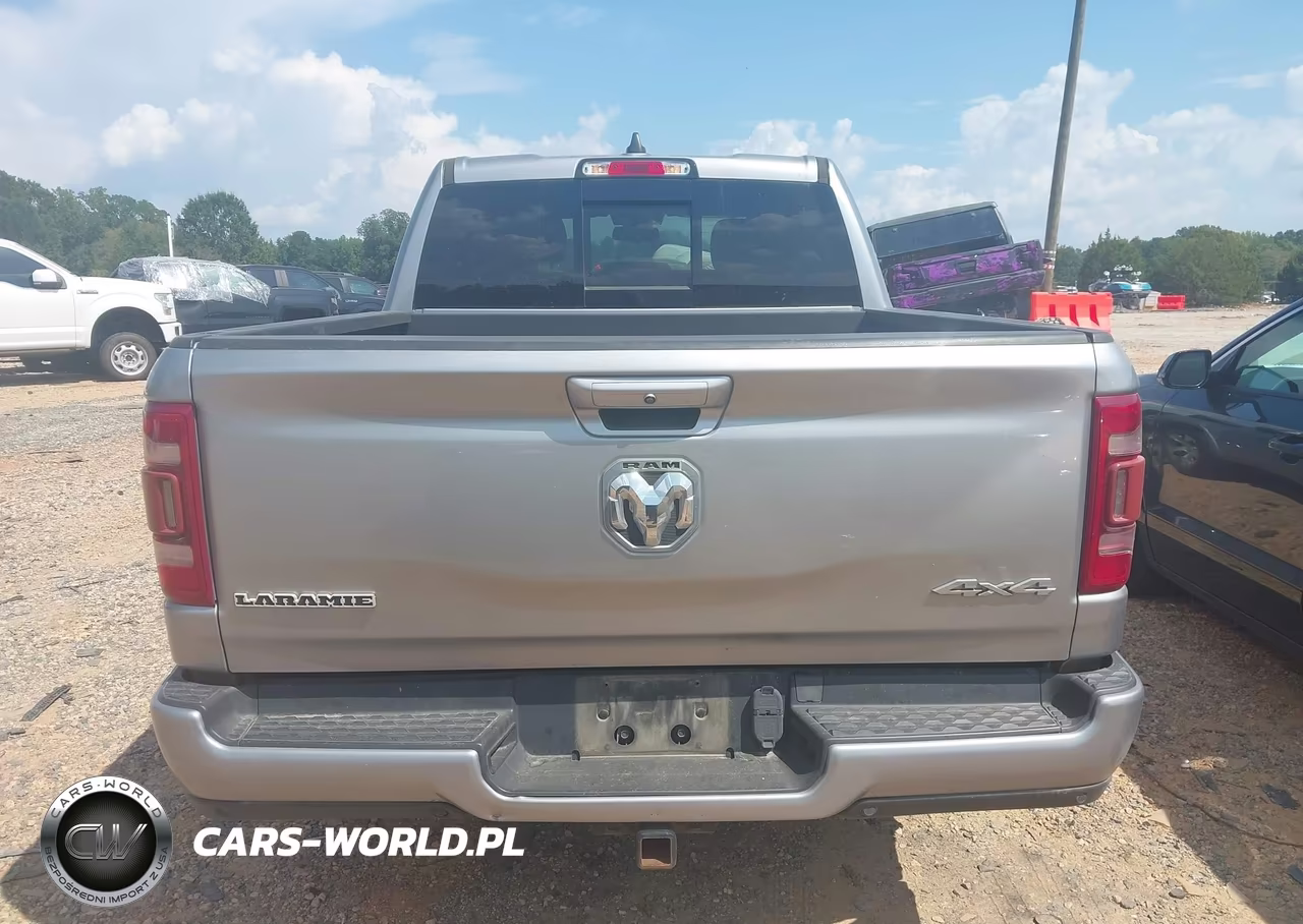 2019 Ram 1500 Laramie 4X4 5'7 Box VIN:1C6RRFJG4KN752079 - 16