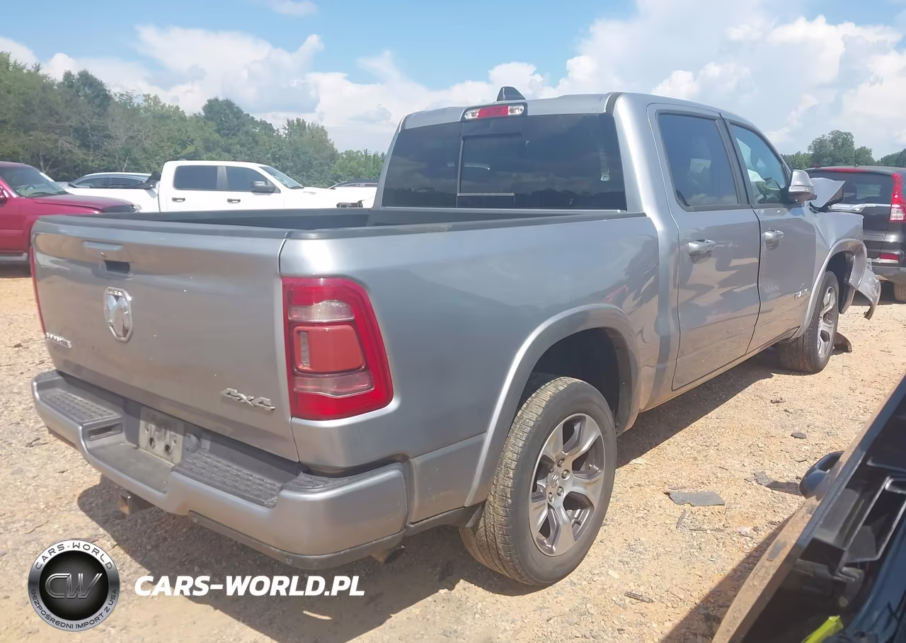 2019 Ram 1500 Laramie 4X4 5'7 Box VIN:1C6RRFJG4KN752079 - 4