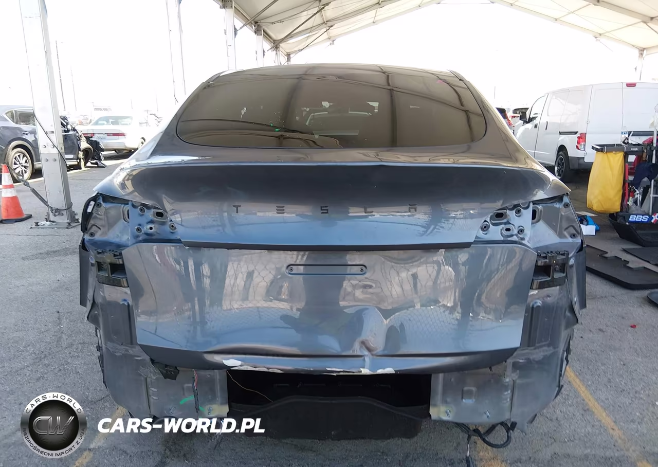 2021 Tesla Model Y Long Range VIN:5YJYGDEE4MF282595 - 6