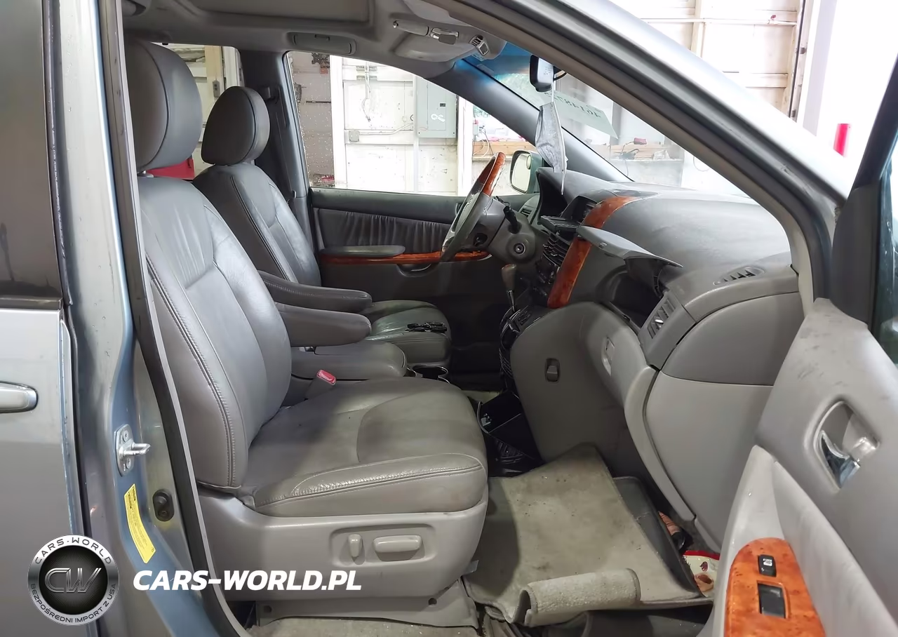 2010 Toyota Sienna Limited VIN:5TDYK4CC5AS323503 - 5