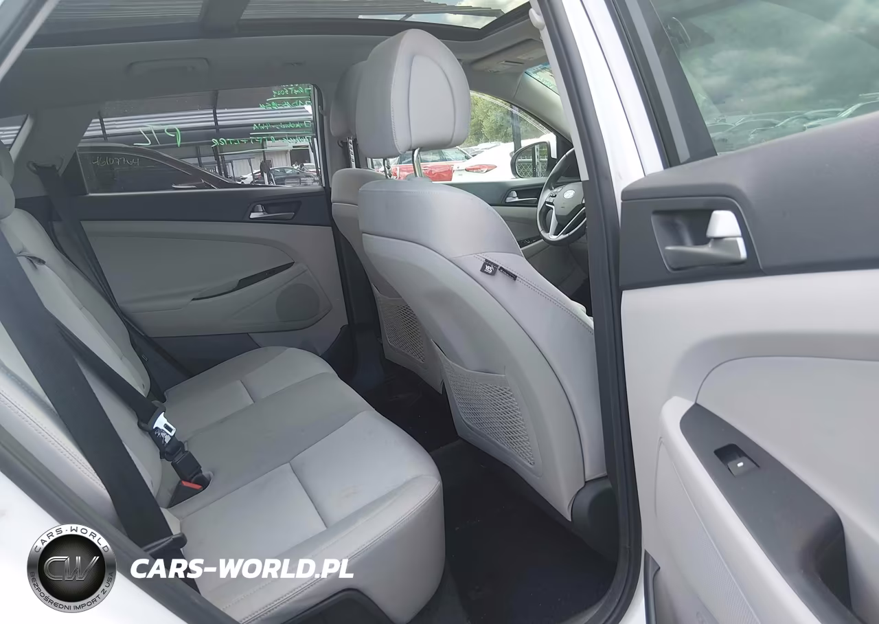 2018 Hyundai Tucson Value VIN:KM8J3CA24JU725619 - 8