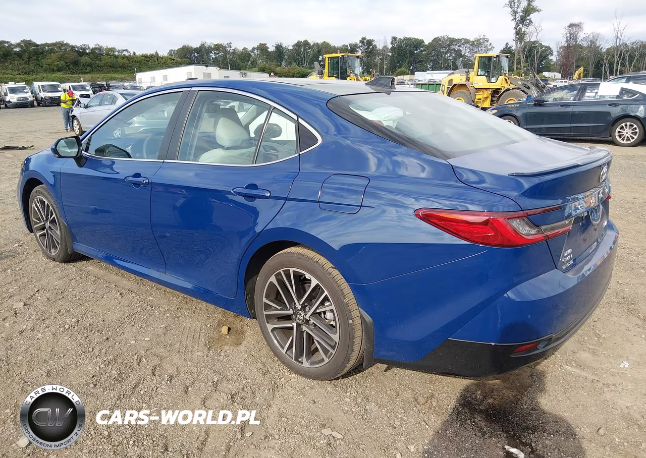 2026 Toyota Camry Xle VIN:4T1DBADK1TU041999 - 3