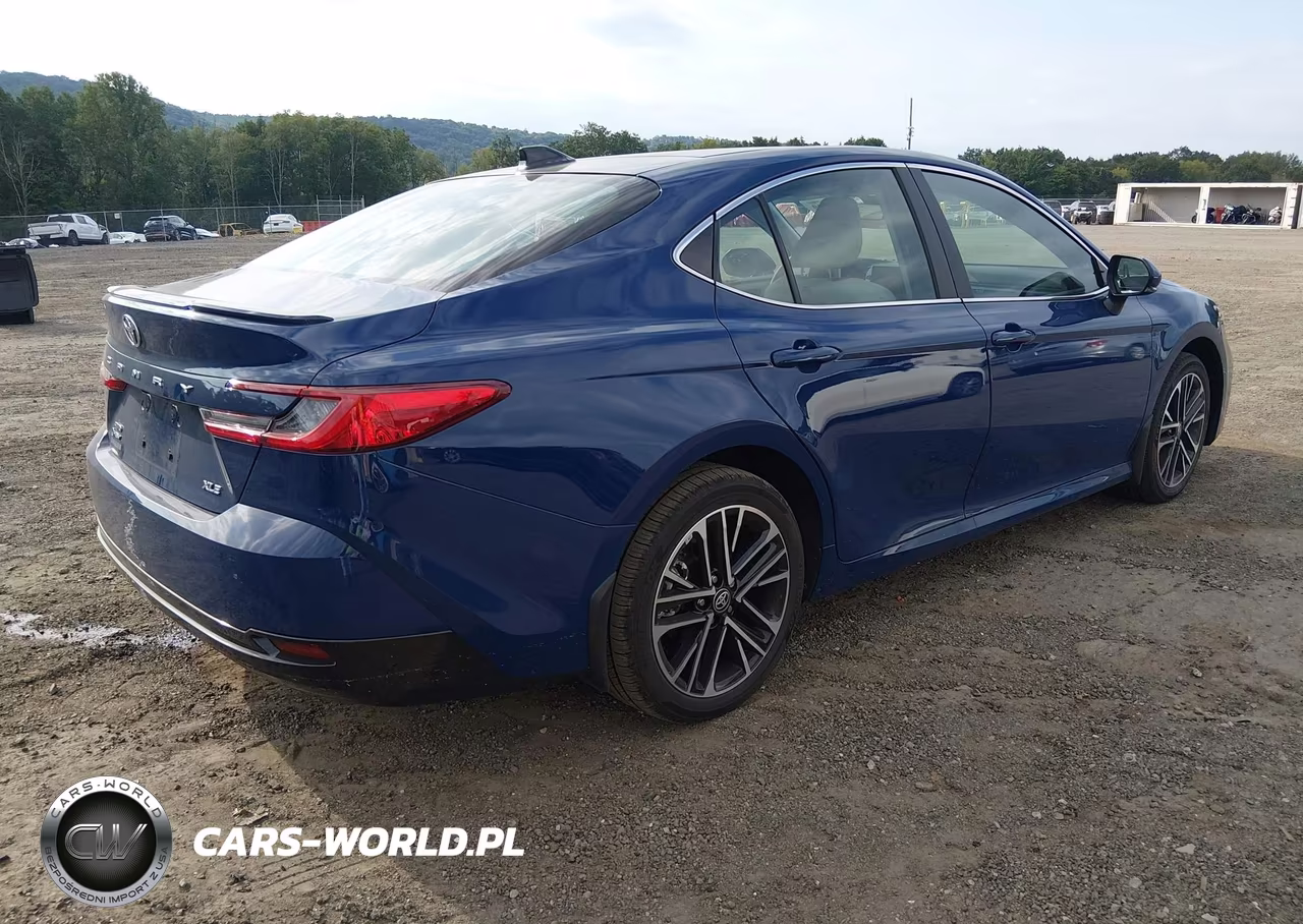2026 Toyota Camry Xle VIN:4T1DBADK1TU041999 - 4