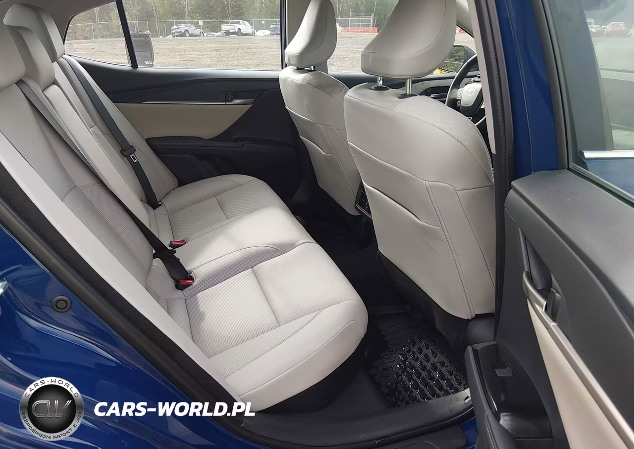2026 Toyota Camry Xle VIN:4T1DBADK1TU041999 - 8