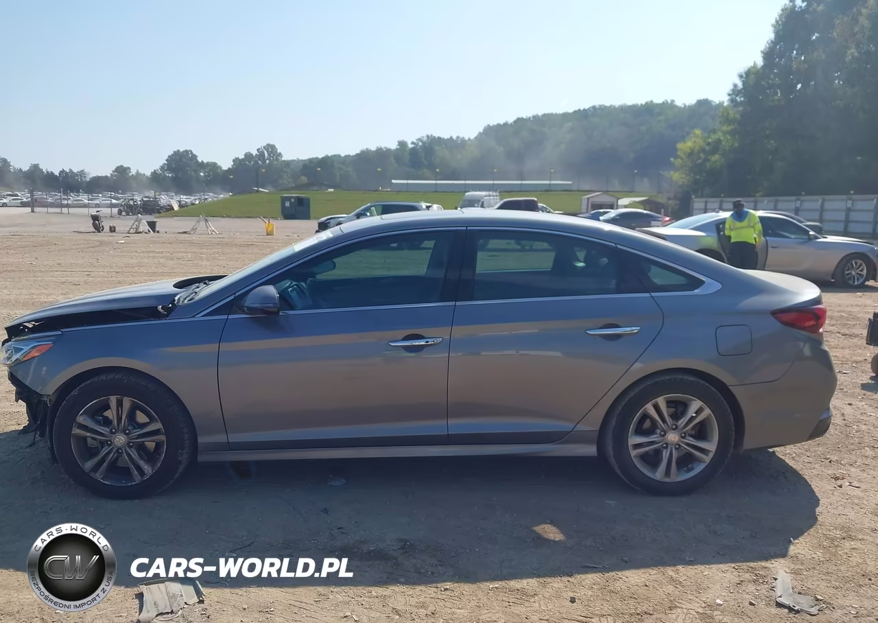 2019 Hyundai Sonata Limited VIN:5NPE34AF6KH739726 - 14