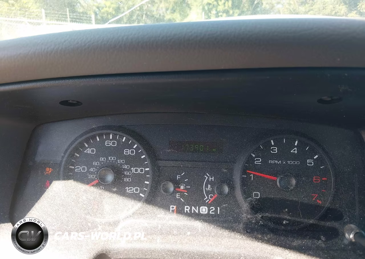 2006 Ford Crown Victoria Standard VIN:2FAFP73V96X130543 - 7