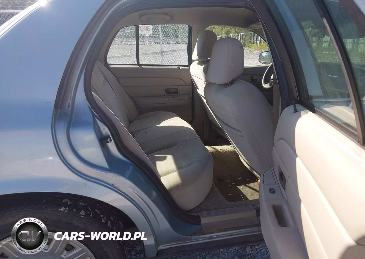 2006 Ford Crown Victoria Standard VIN:2FAFP73V96X130543 - 8