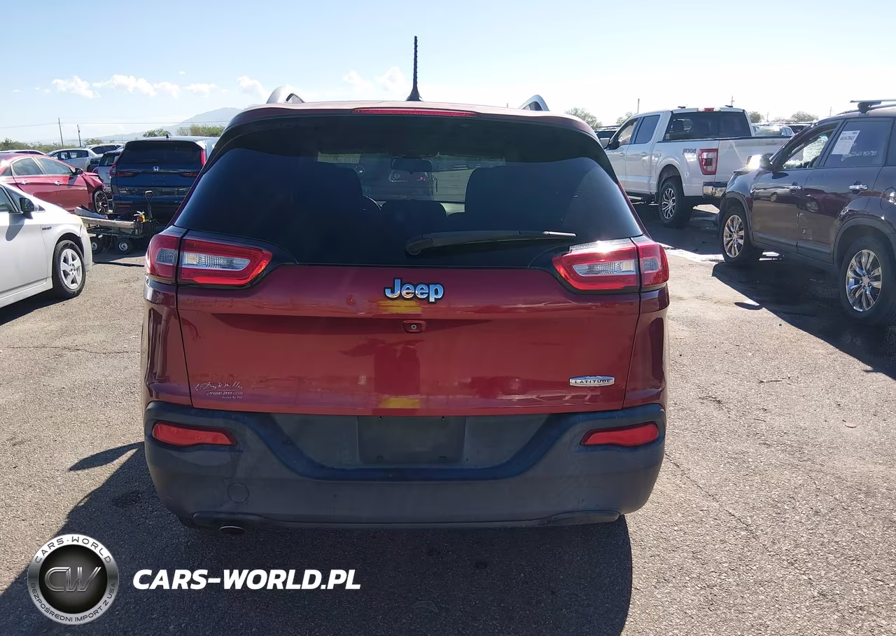 2015 Jeep Cherokee Latitude VIN:1C4PJLCB0FW706921 - 17