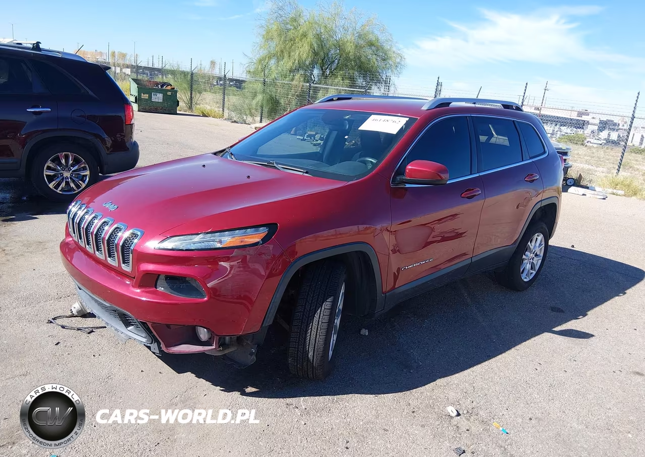 2015 Jeep Cherokee Latitude VIN:1C4PJLCB0FW706921 - 2