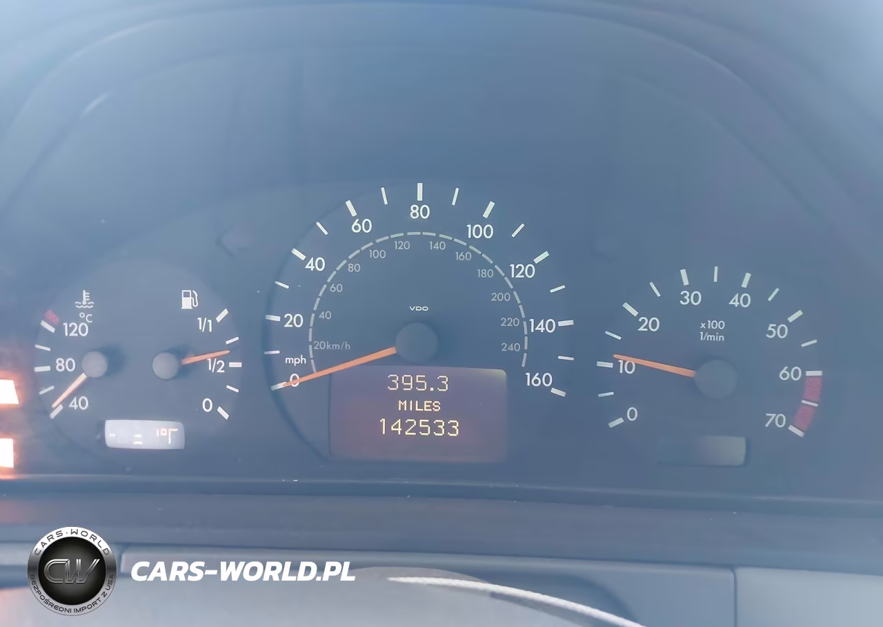 2002 Mercedes-Benz E 320 Special Edition VIN:WDBJF65J72B443307 - 7