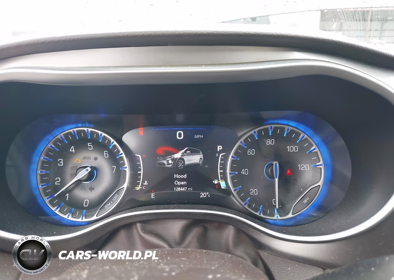 2017 Chrysler Pacifica Touring-L Plus VIN:2C4RC1EG6HR729471 - 7