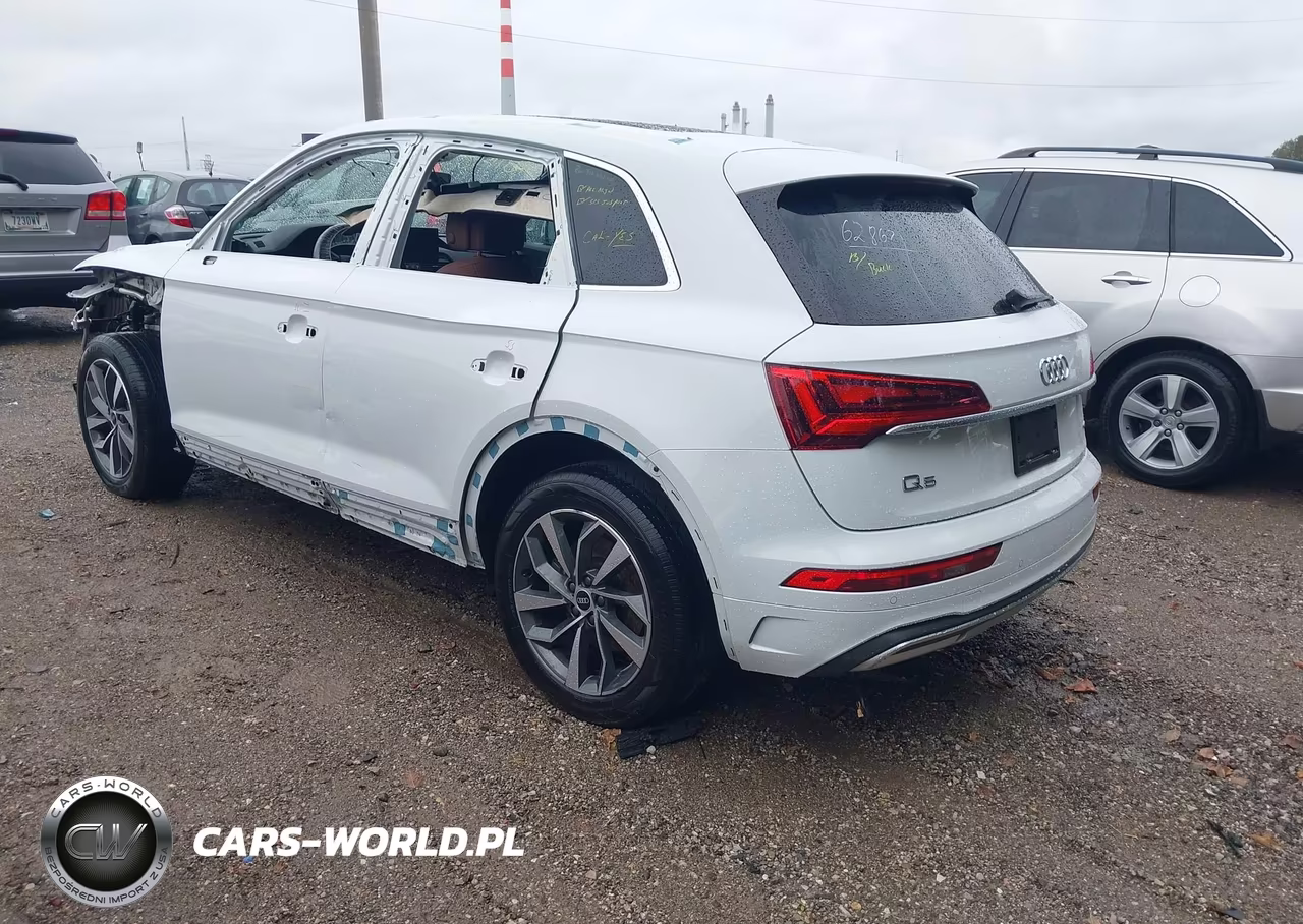 2021 Audi Q5 Premium 45 Tfsi Quattro S Tronic VIN:WA1AAAFY5M2090643 - 3