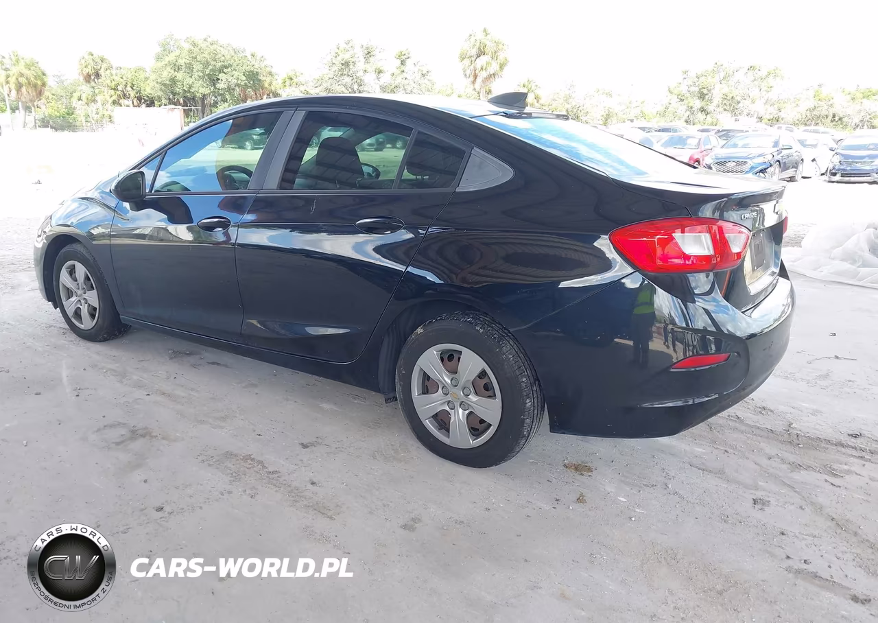 2017 Chevrolet Cruze Ls Auto VIN:1G1BC5SM1H7220577 - 3