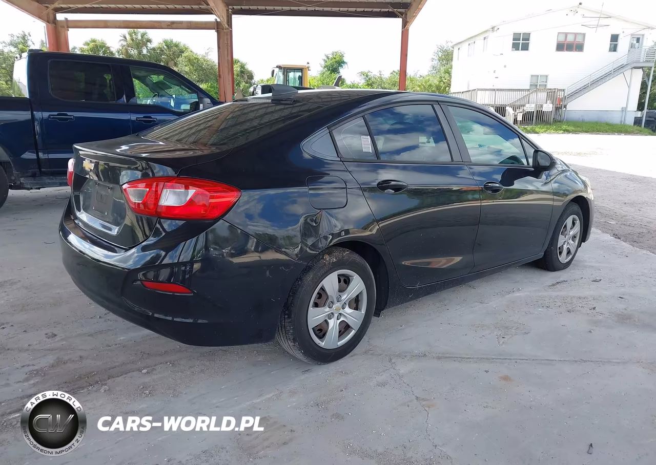 2017 Chevrolet Cruze Ls Auto VIN:1G1BC5SM1H7220577 - 4