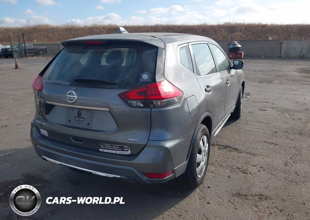 2017 Nissan Rogue S VIN:KNMAT2MV6HP565305 - 4
