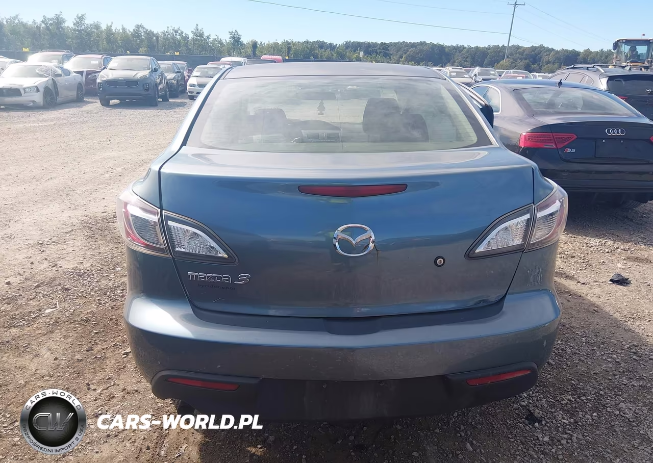 2011 Mazda Mazda3 I Sport VIN:JM1BL1UG6B1355619 - 16
