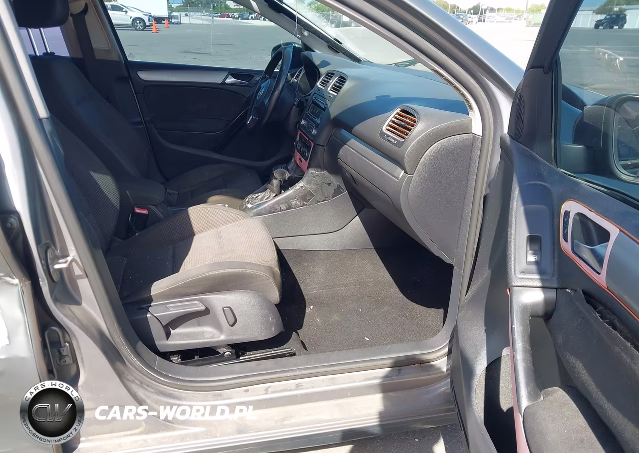 2013 Volkswagen Golf 2.5L 4-Door VIN:WVWDB7AJ3DW137934 - 5