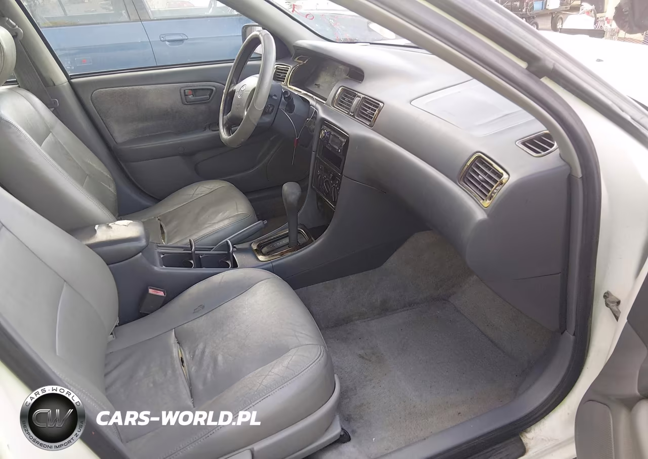 1998 Toyota Camry Le VIN:JT2BG22K9W0202707 - 5