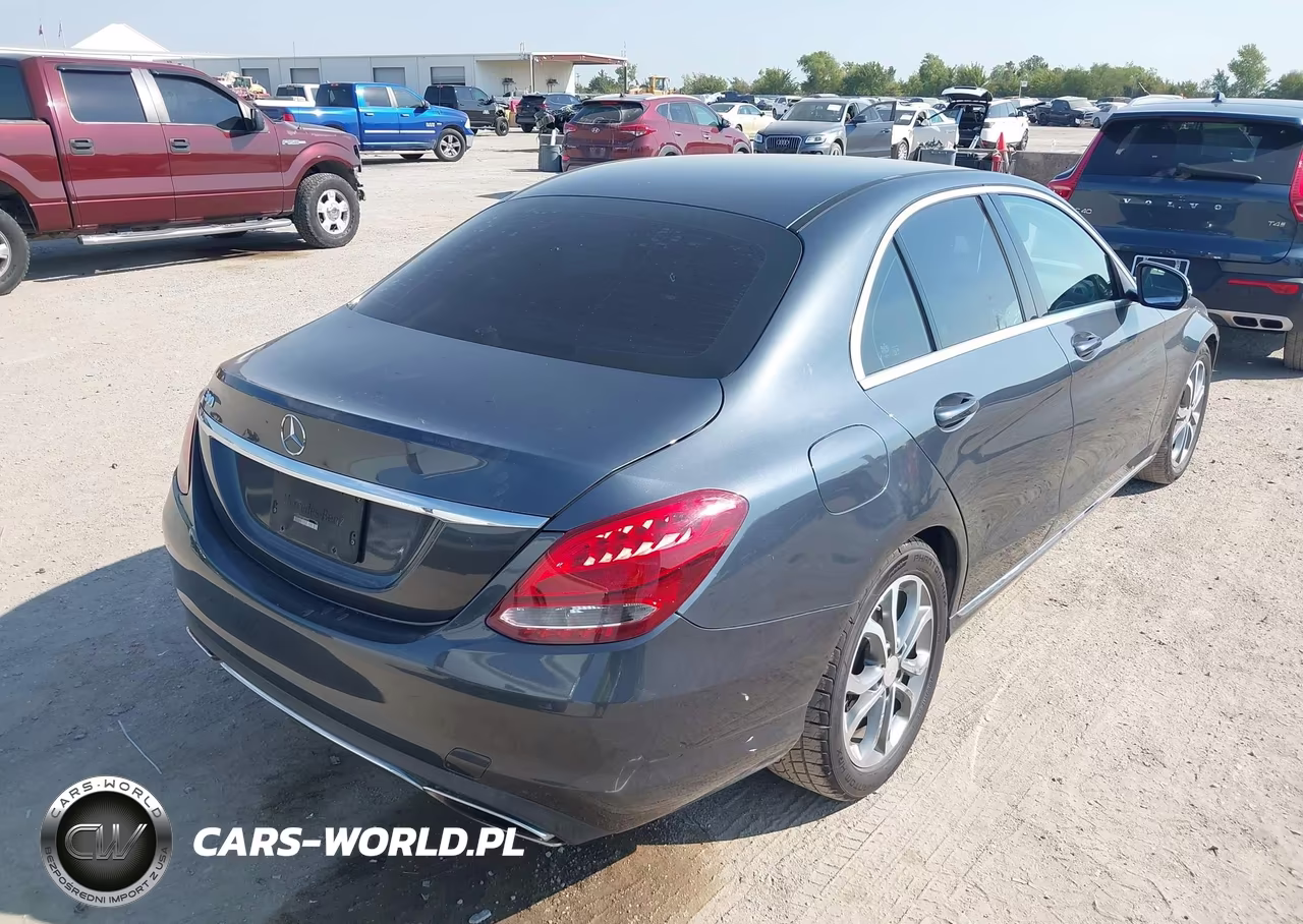 2015 Mercedes-Benz C 300 VIN:55SWF4JB1FU072575 - 4