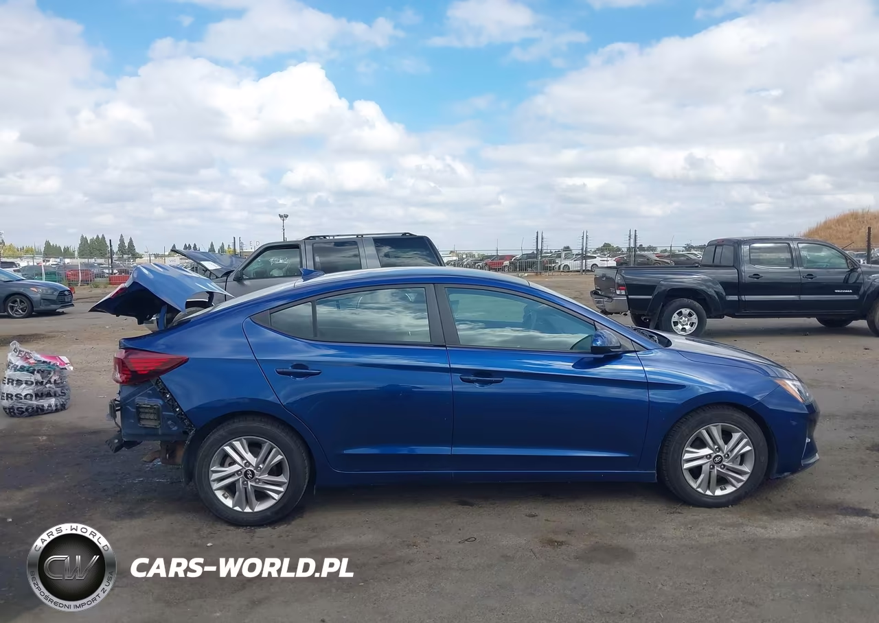 2020 Hyundai Elantra Sel VIN:5NPD84LF7LH533729 - 13
