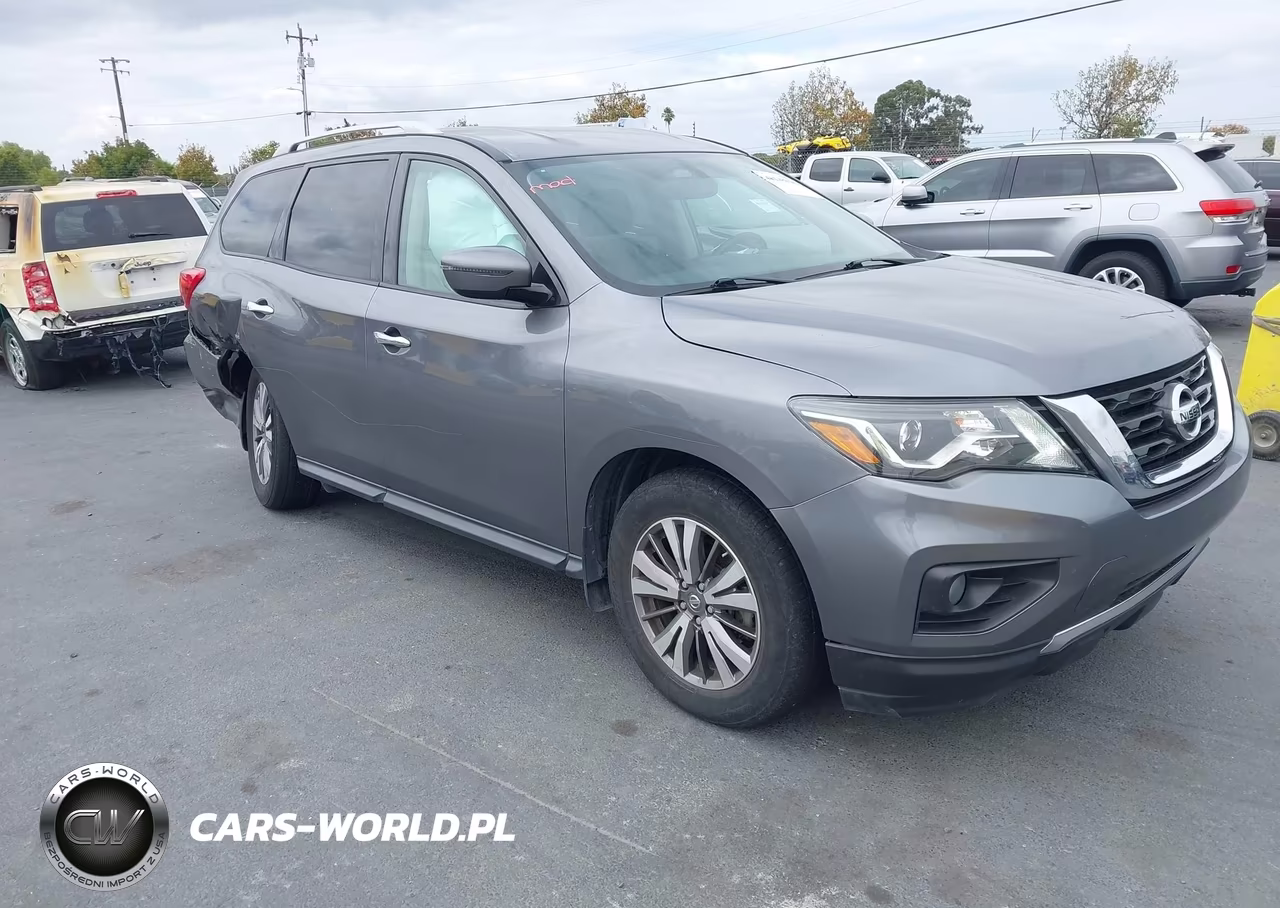 2018 Nissan Pathfinder Sv