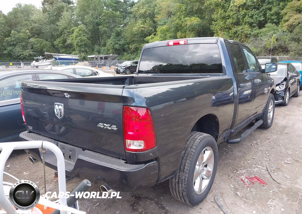 2019 Ram 1500 Classic Express 4X4 6'4 Box VIN:1C6RR7FTXKS504108 - 4