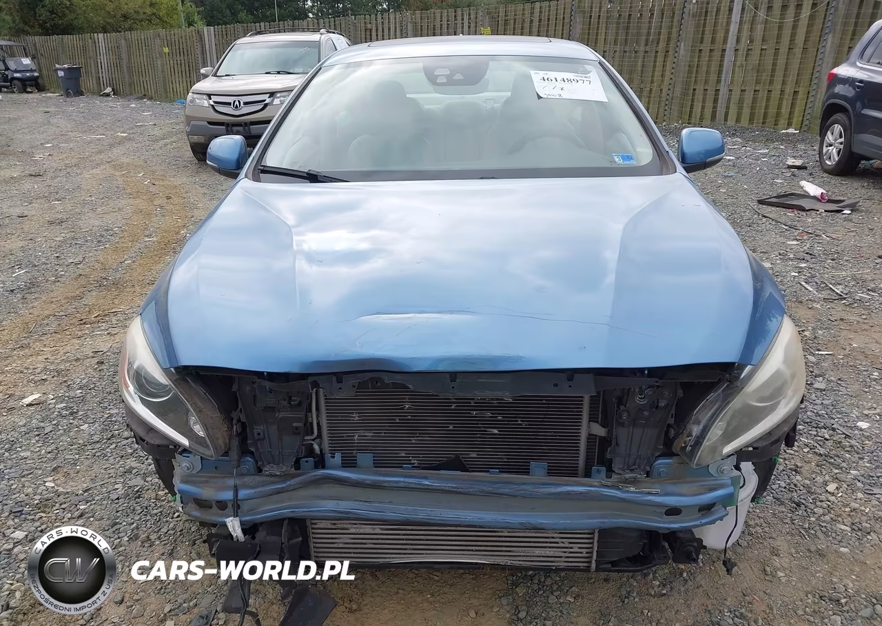 2015 Volvo S60 T5 Platinum VIN:YV1612TMXF2357520 - 13