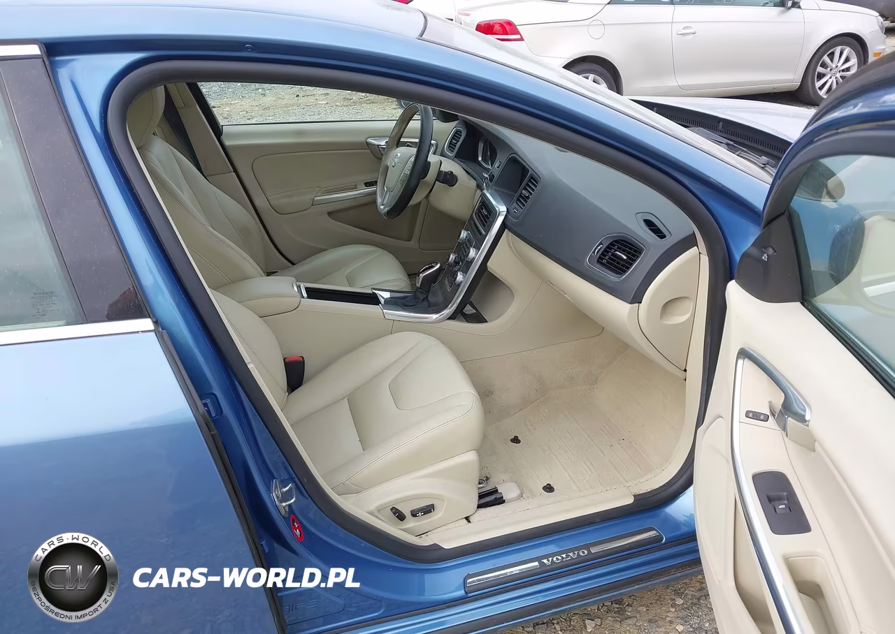 2015 Volvo S60 T5 Platinum VIN:YV1612TMXF2357520 - 5