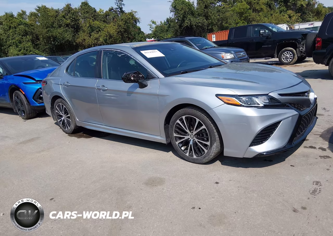 2020 Toyota Camry Se