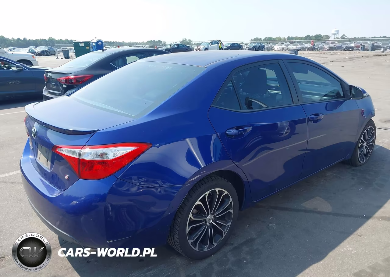 2015 Toyota Corolla S Plus VIN:2T1BURHE8FC302443 - 4