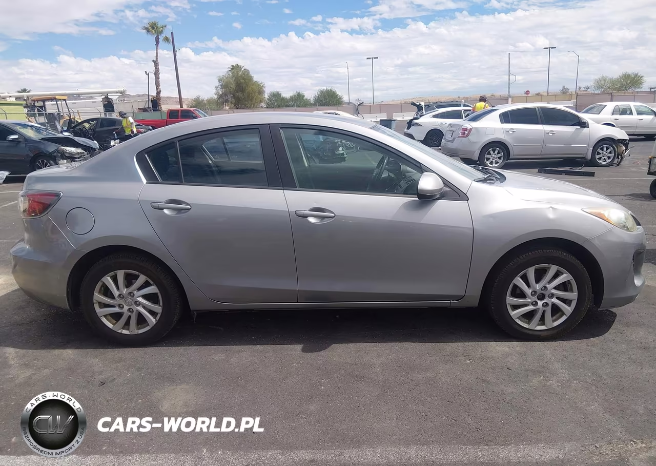 2012 Mazda Mazda3 I Touring VIN:JM1BL1V76C1697443 - 13