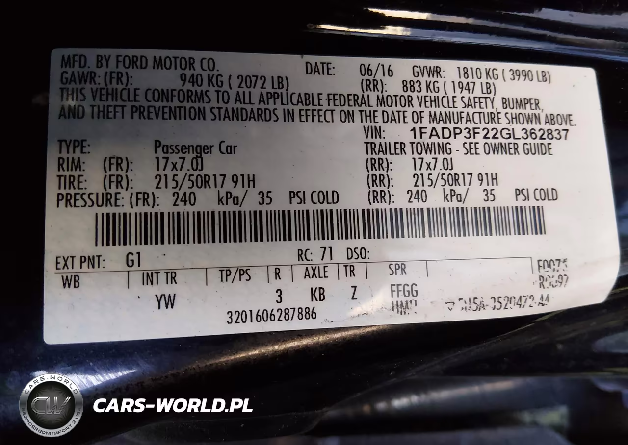 2016 Ford Focus Se VIN:1FADP3F22GL362837 - 9
