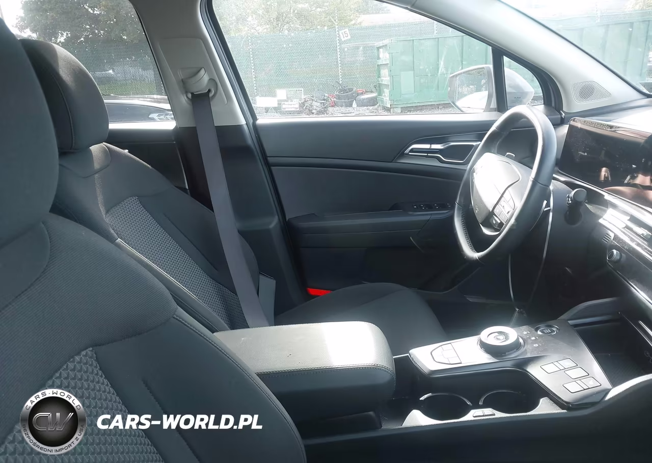 2026 Kia Sportage Hybrid S VIN:KNDPUDDG5T7304406 - 5