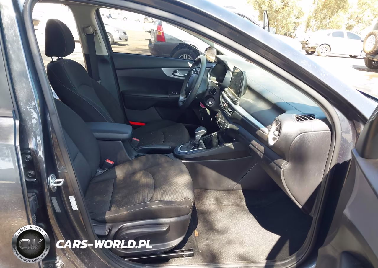 2022 Kia Forte Fe VIN:3KPF24AD0NE426041 - 5
