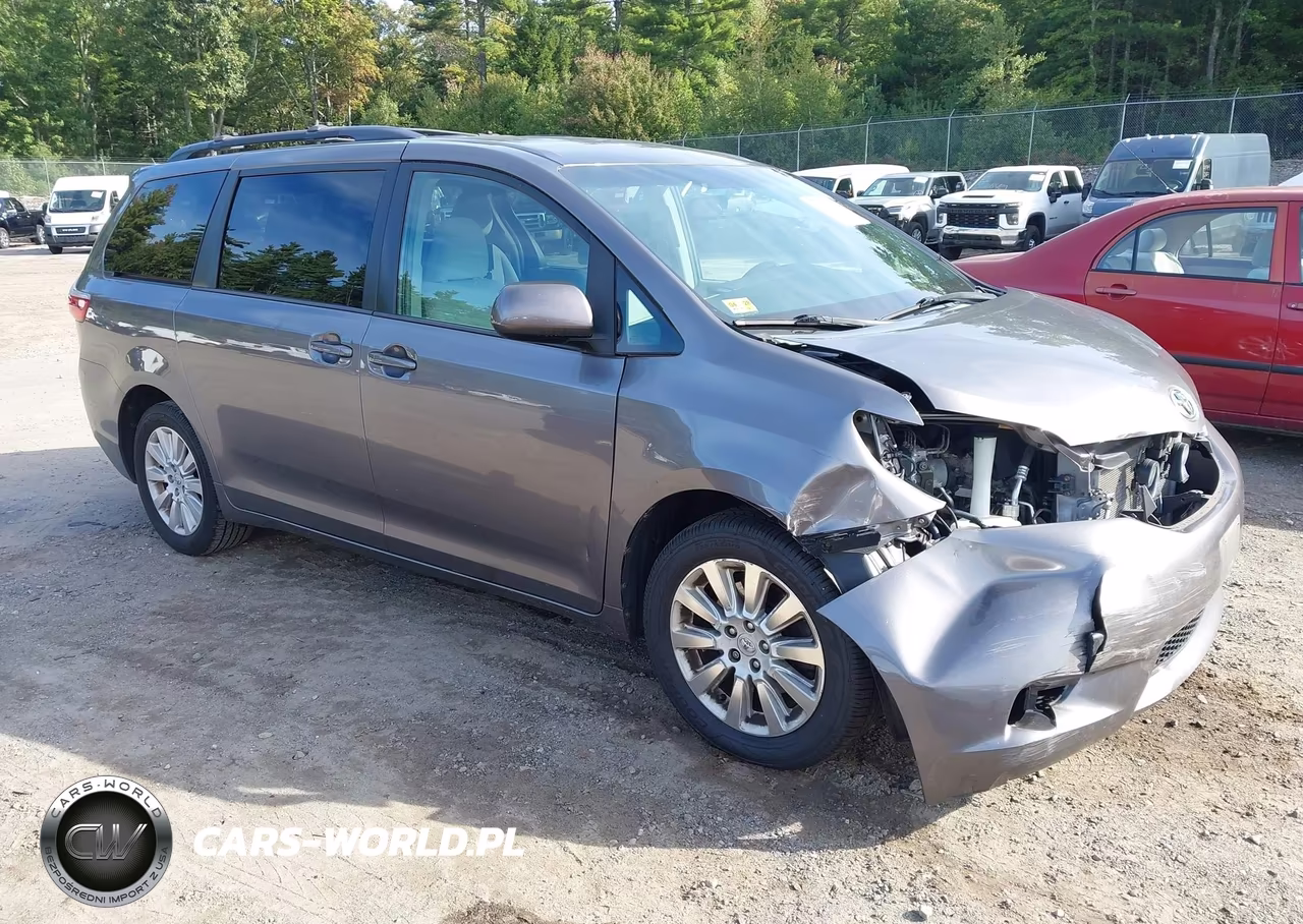 2015 Toyota Sienna Le 7 Passenger – zdjęcie 1 z 22