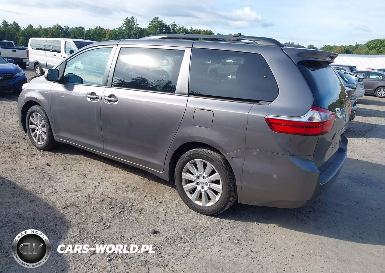 2015 Toyota Sienna Le 7 Passenger VIN:5TDJK3DC3FS111104 - 3