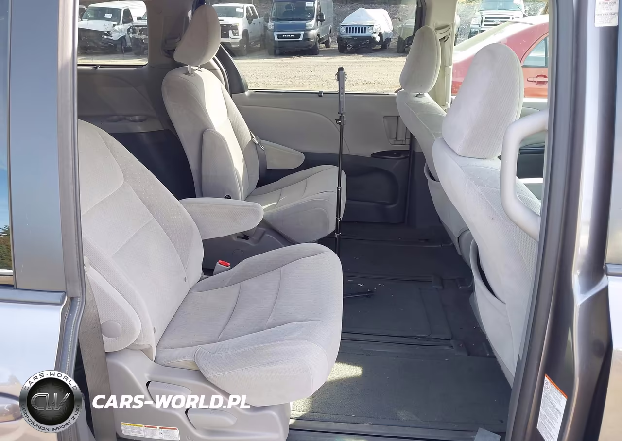2015 Toyota Sienna Le 7 Passenger VIN:5TDJK3DC3FS111104 - 8