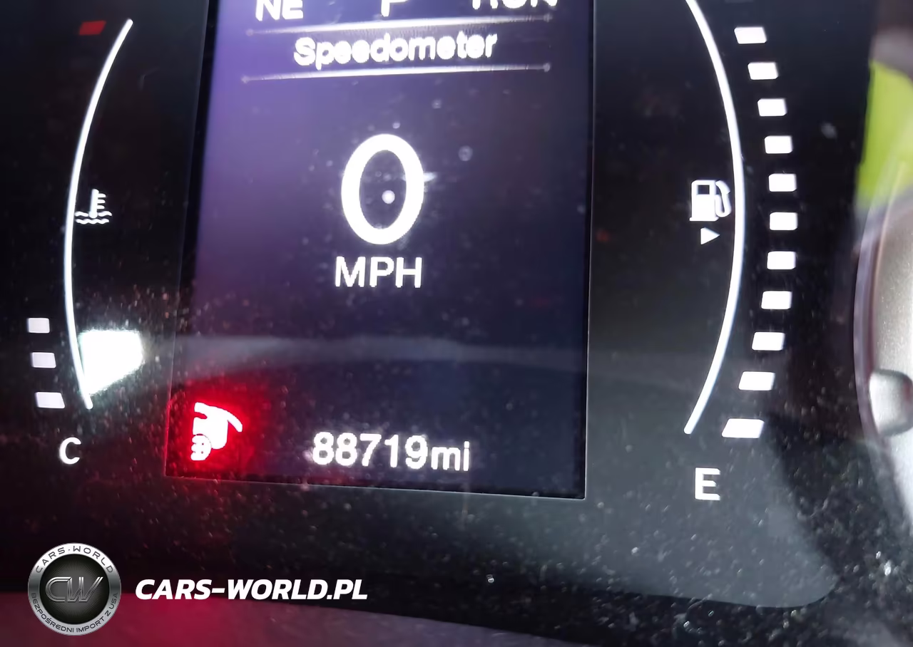2018 Jeep Renegade Sport 4X4 VIN:ZACCJBAB9JPH10841 - 16