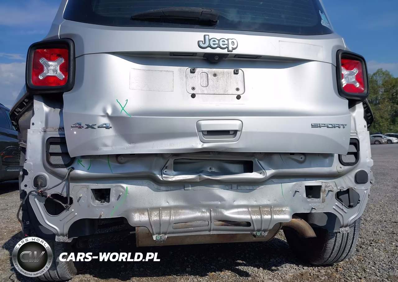 2018 Jeep Renegade Sport 4X4 VIN:ZACCJBAB9JPH10841 - 18