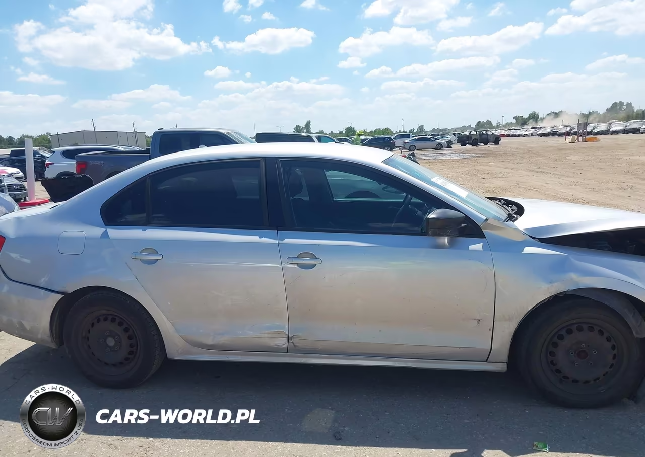 2014 Volkswagen Jetta 2.0L S VIN:3VW2K7AJ9EM291103 - 13