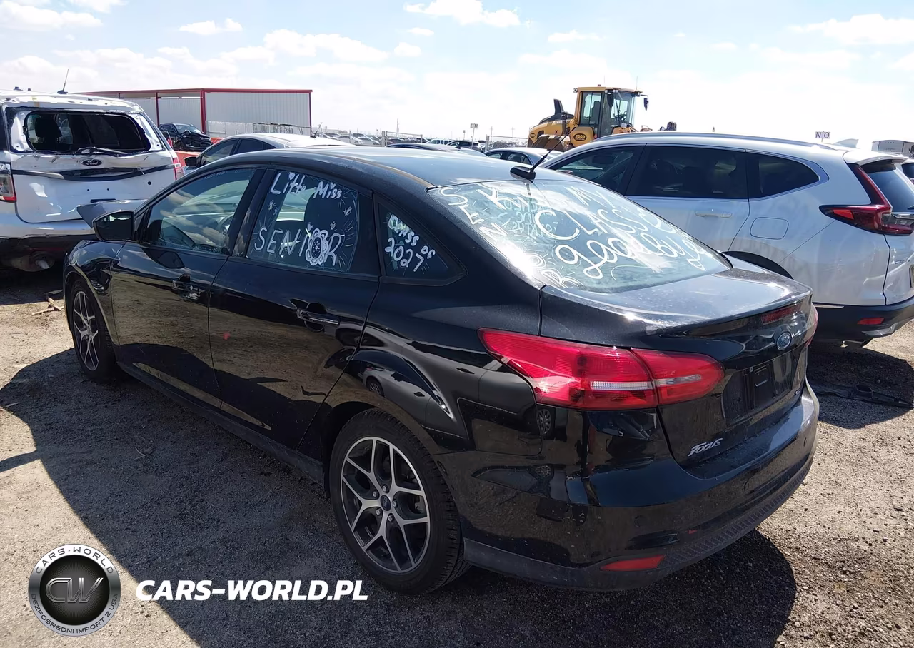2018 Ford Focus Sel VIN:1FADP3H23JL311108 - 3