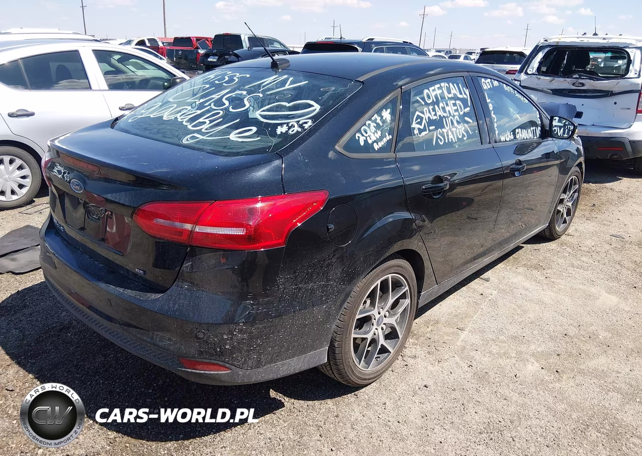 2018 Ford Focus Sel VIN:1FADP3H23JL311108 - 4