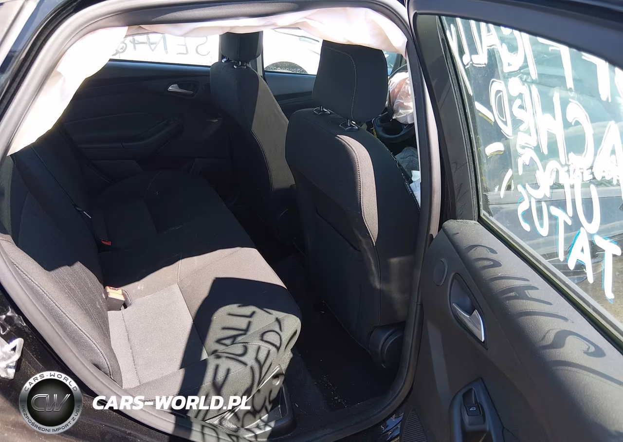 2018 Ford Focus Sel VIN:1FADP3H23JL311108 - 8