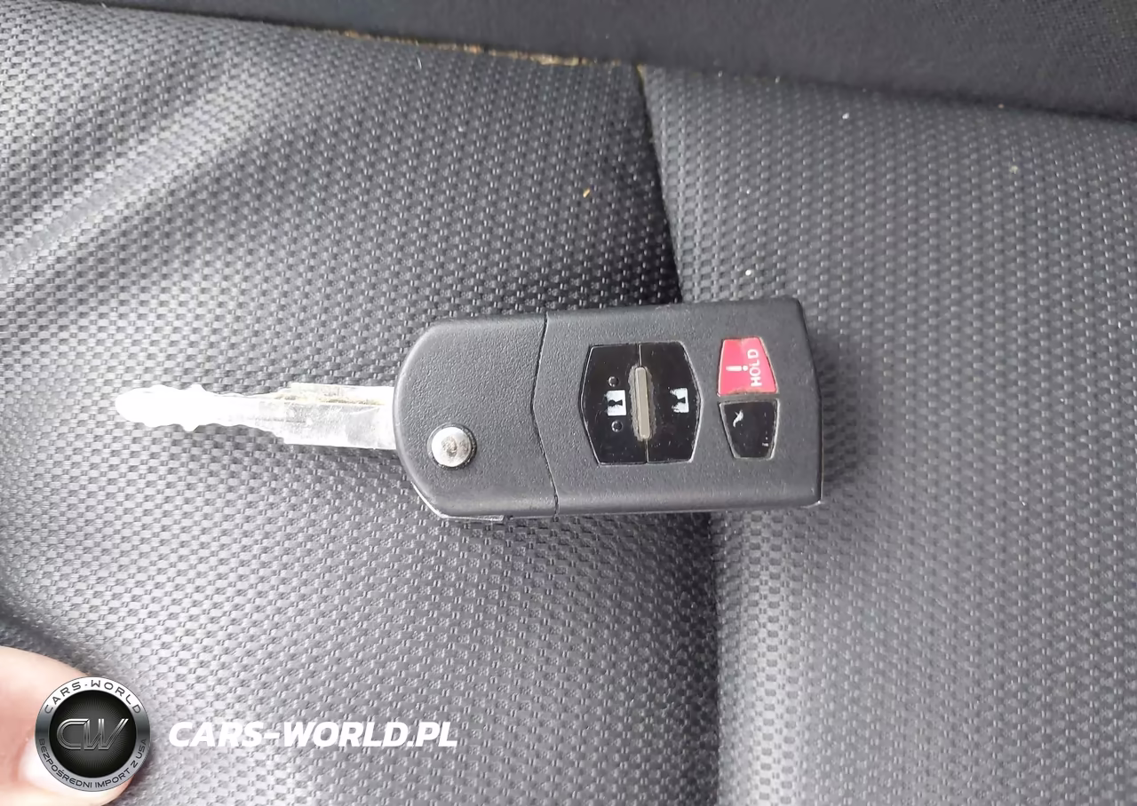 2010 Mazda Mazda3 S Sport VIN:JM1BL1S57A1126253 - 11