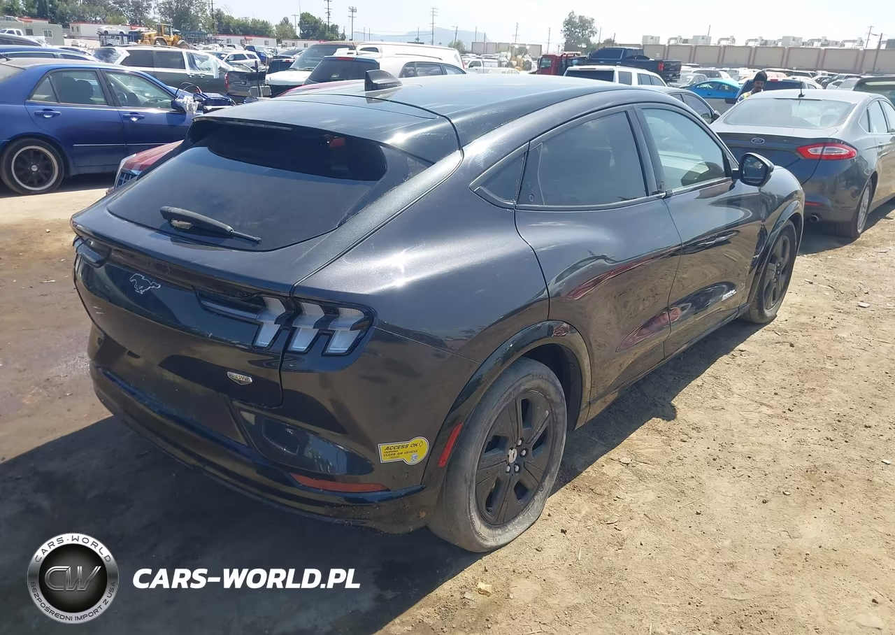 2022 Ford Mustang Mach-E California Route 1 VIN:3FMTK2R7XNMA03703 - 4