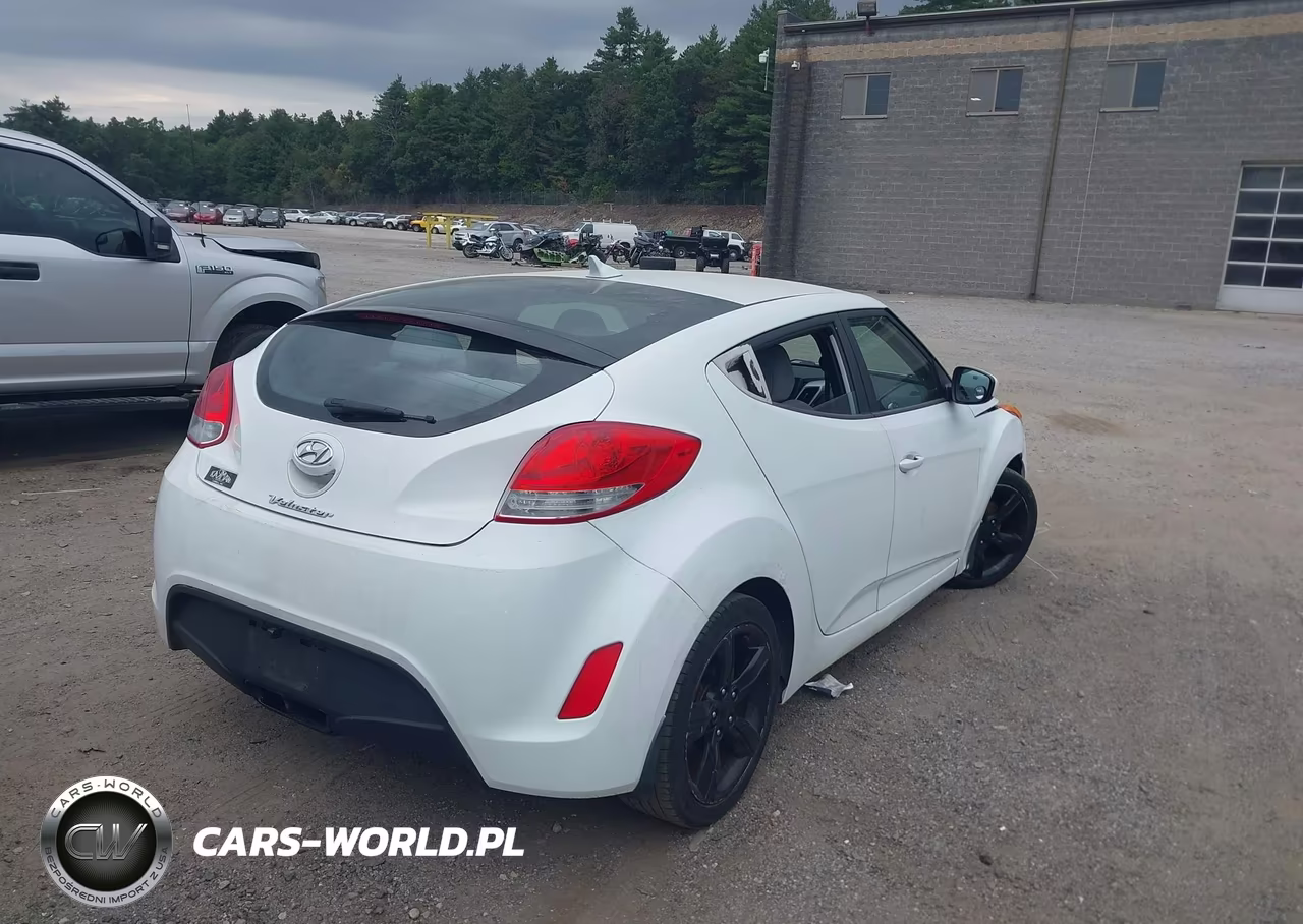 2012 Hyundai Veloster Base W-Gray VIN:KMHTC6AD7CU036091 - 4